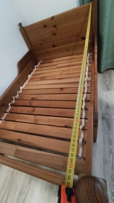 Sprzedam drewniane łóżko dziecięce