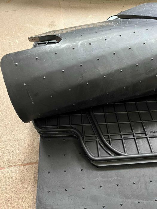 --Коврики в Салон--ПОЛЬША--Frogum Ель торо -на ВСІ АВТО--- КОМПЛЕКТ