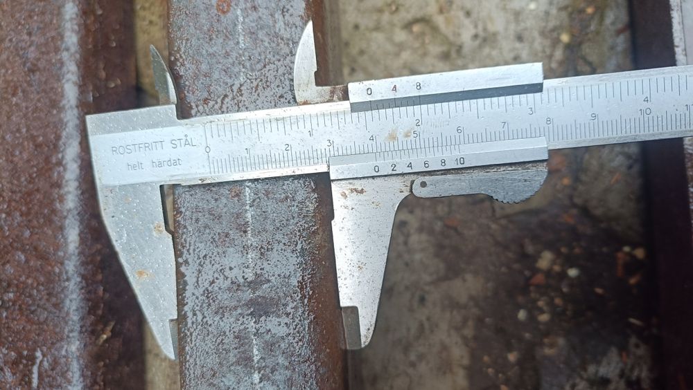 Słupek ogrodzeniowy 175 cm