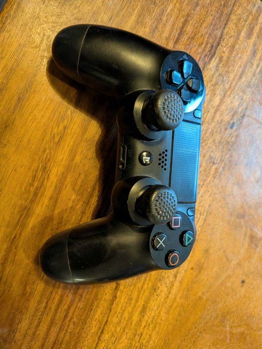 Pad do konsoli PS4