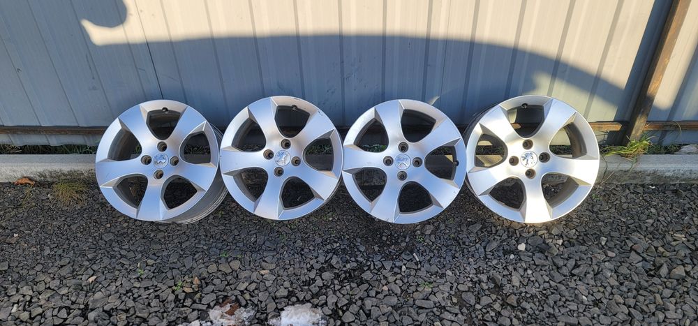 Диски r17 Peugeout 4x108 et29  9684883880