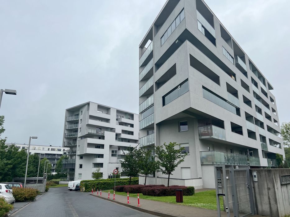 Przestronne zwierzolubne mieszkanie z dużym balkonem, Inflancka 20