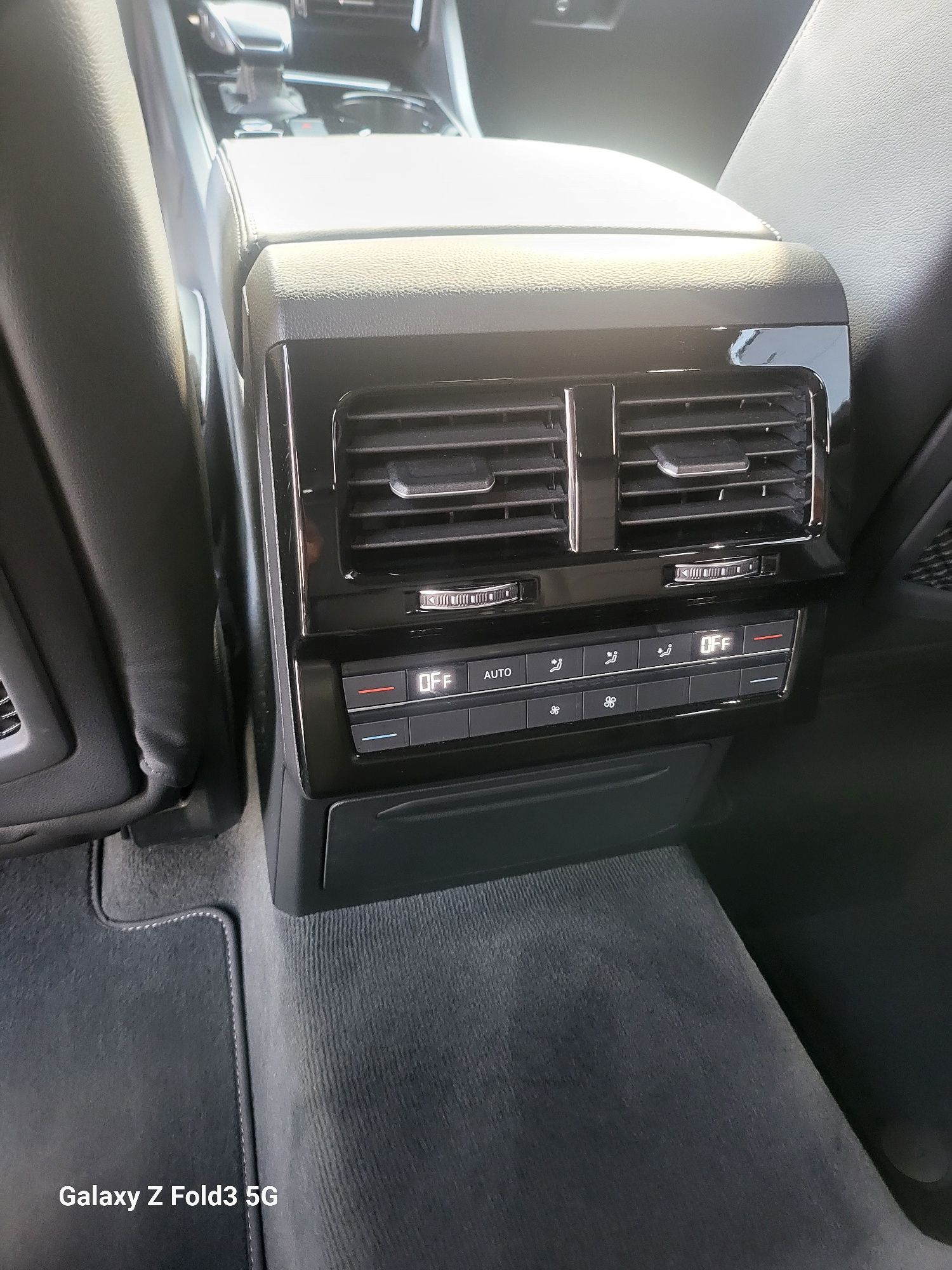 VW TOUAREG 3.0 TDI R-LINE Nacional (iva discriminado)