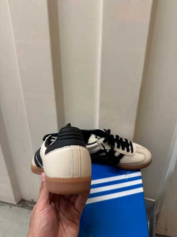 Adldas samba classlc Retro Trampkl . Artykuty promocyjne r.40