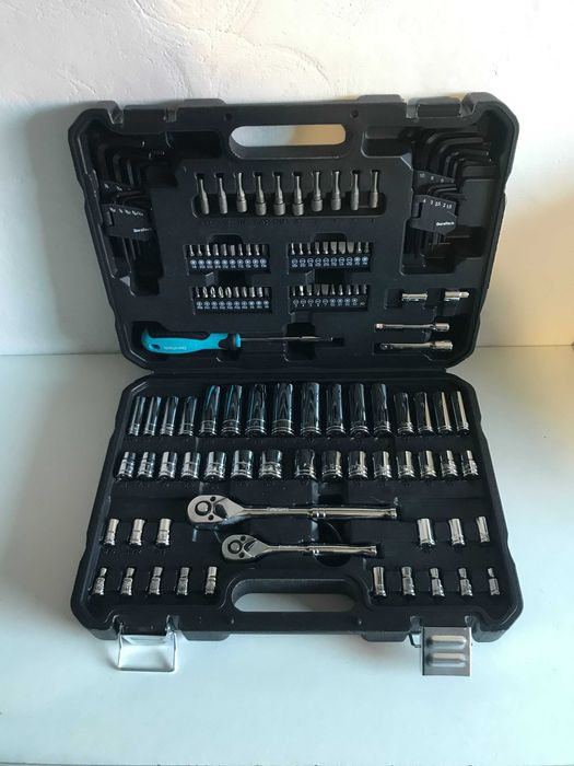 Набір інструментів DURATECH,121 предмета,торцеві головоки 1/4" та 3/8"