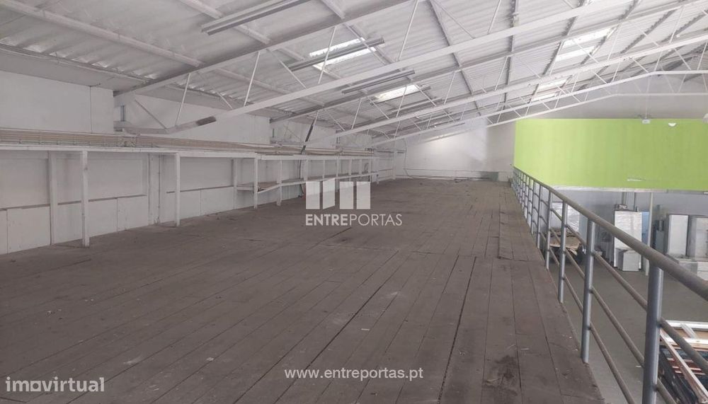 Venda de ótimo espaço comercial, V. N. Anha, Viana do Castelo.