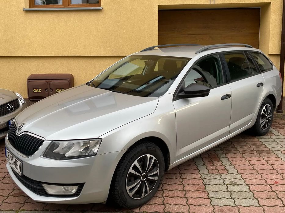Skoda Octavia nowy rozrząd, opony, serwis
