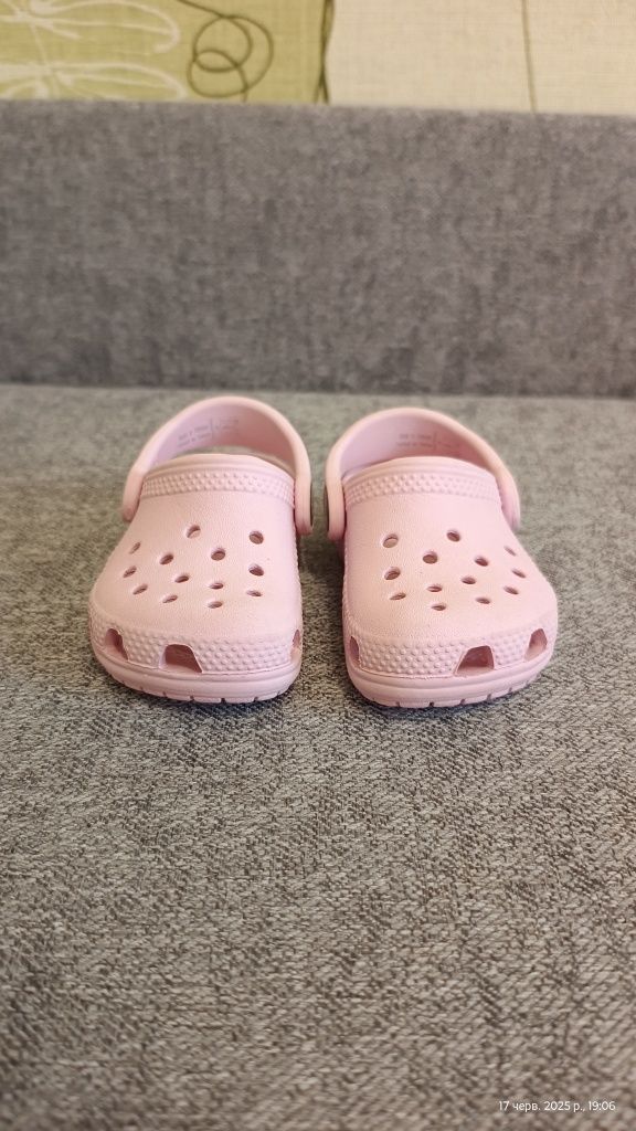 Crocs c4. 21 розмір. 12,5 см, рожеві крокси для дівчинки