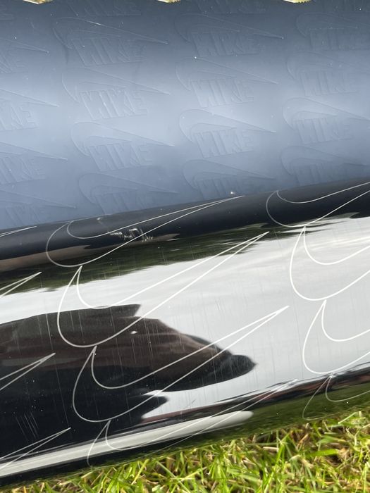 Брендові наліпки