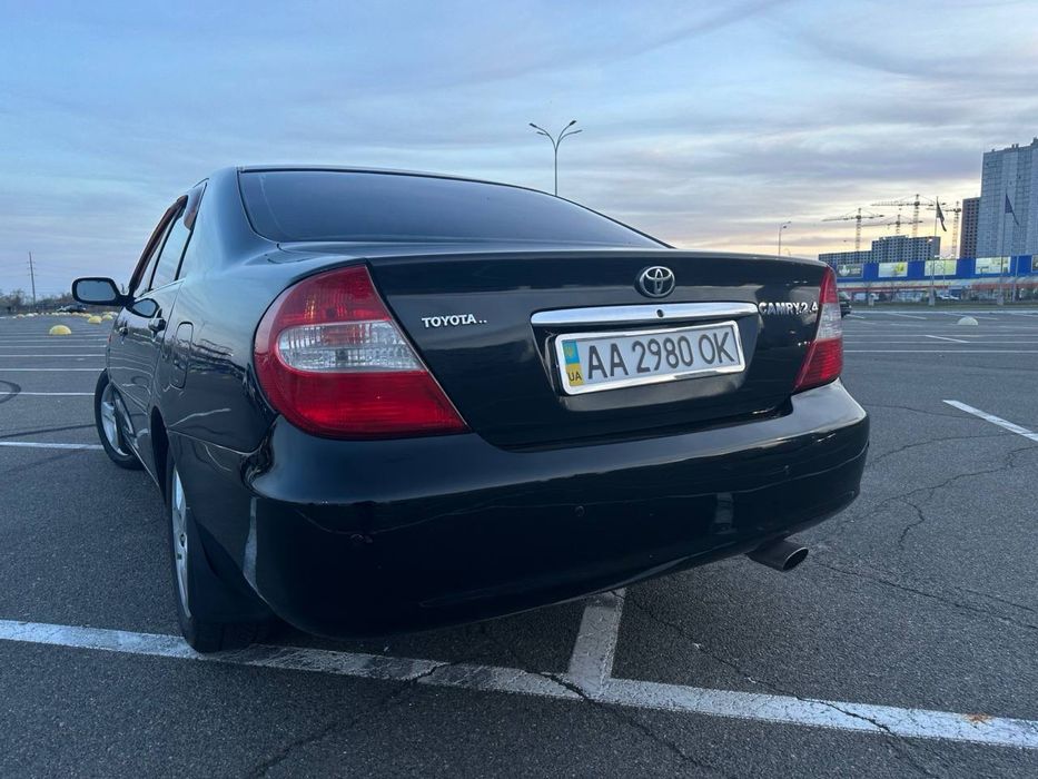 Toyota Camry 2.4 2004 можно обмен
