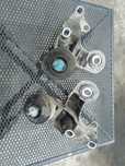 Poduszka Lapa skrzyni silnika Vw Passat b5 lift fl 2.0 benzyna AZM kpl