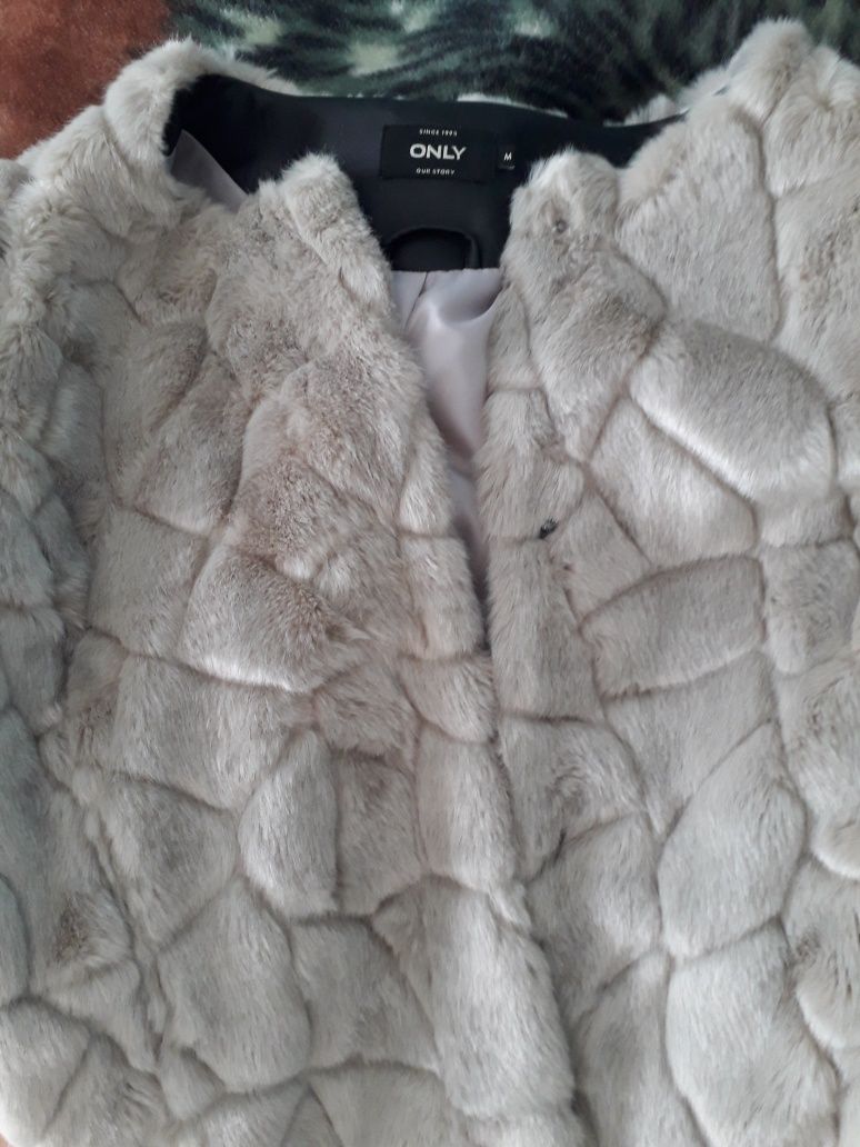 Śliczna elegancka kurtka Only M