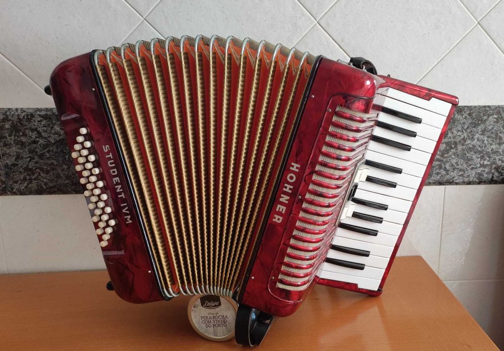 Acordeão Hohner Student à Segunda Voz - Acordeon