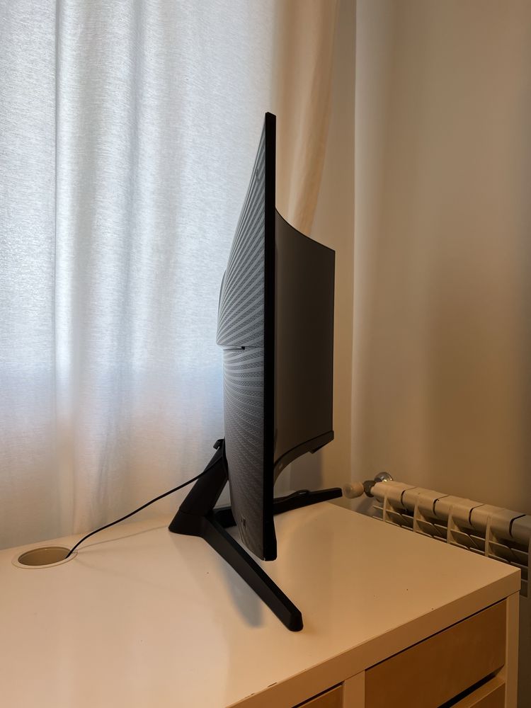 Monitor Samsung odyssey G5 curvo 32''