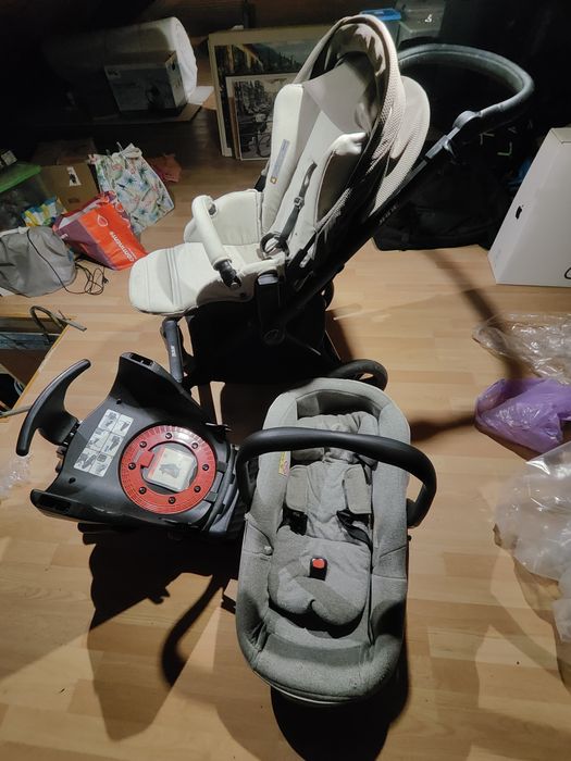 Carrinho bebé trio Marca JANÉ