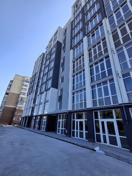 Новобудова 54м2  ЦЕНТР Продам 1 кім квартиру