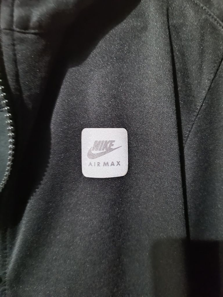Bluza czarna dla chłopca  Nike Air Max L  146-158
