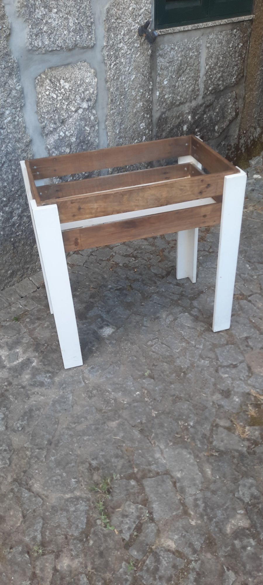 Caixa para arrumos