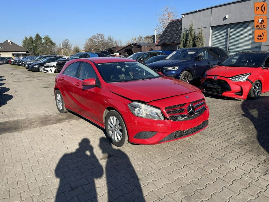 Mercedes-Benz Klasa A Podgrzewane Skóra Czujniki parkowania