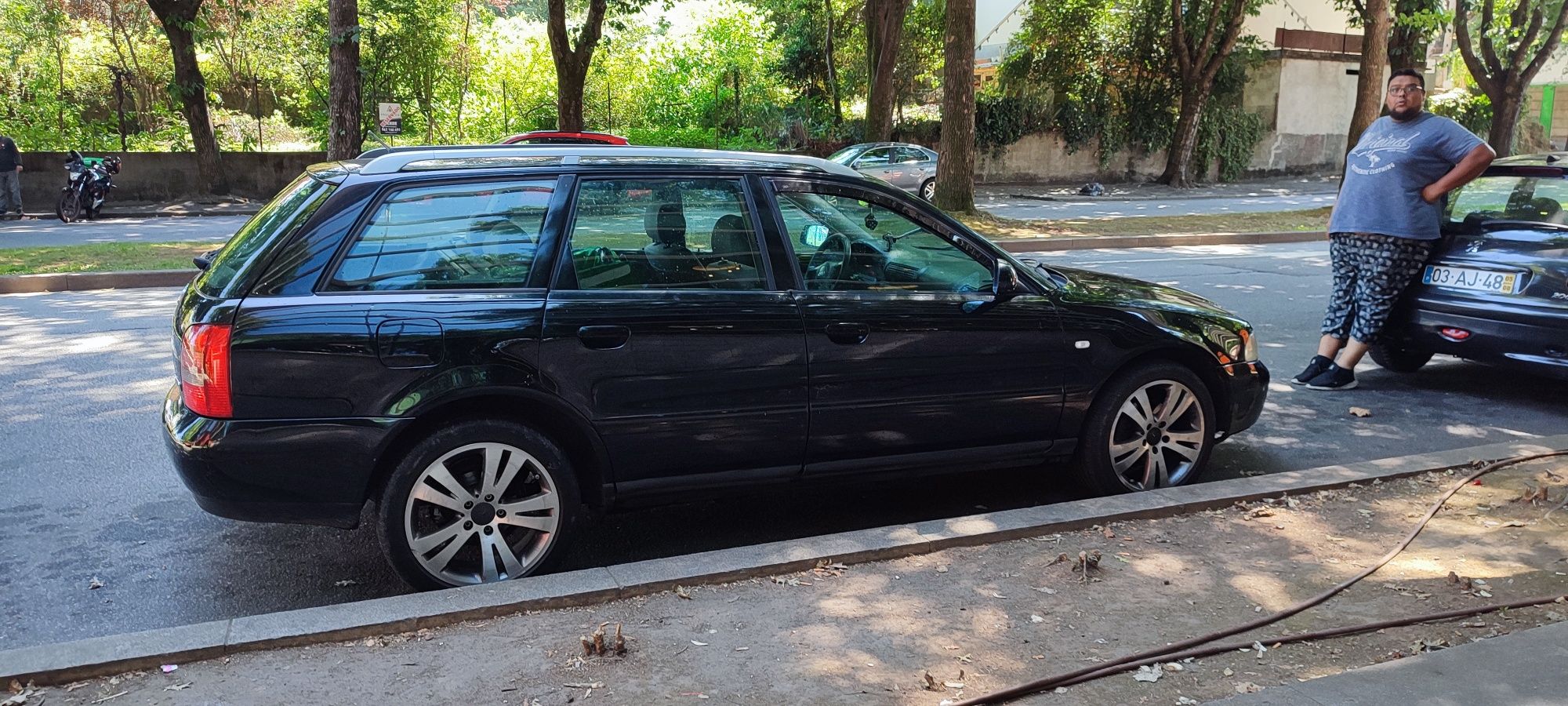Audi A4 1.9TDi 115PD aceito troca ou retomas
