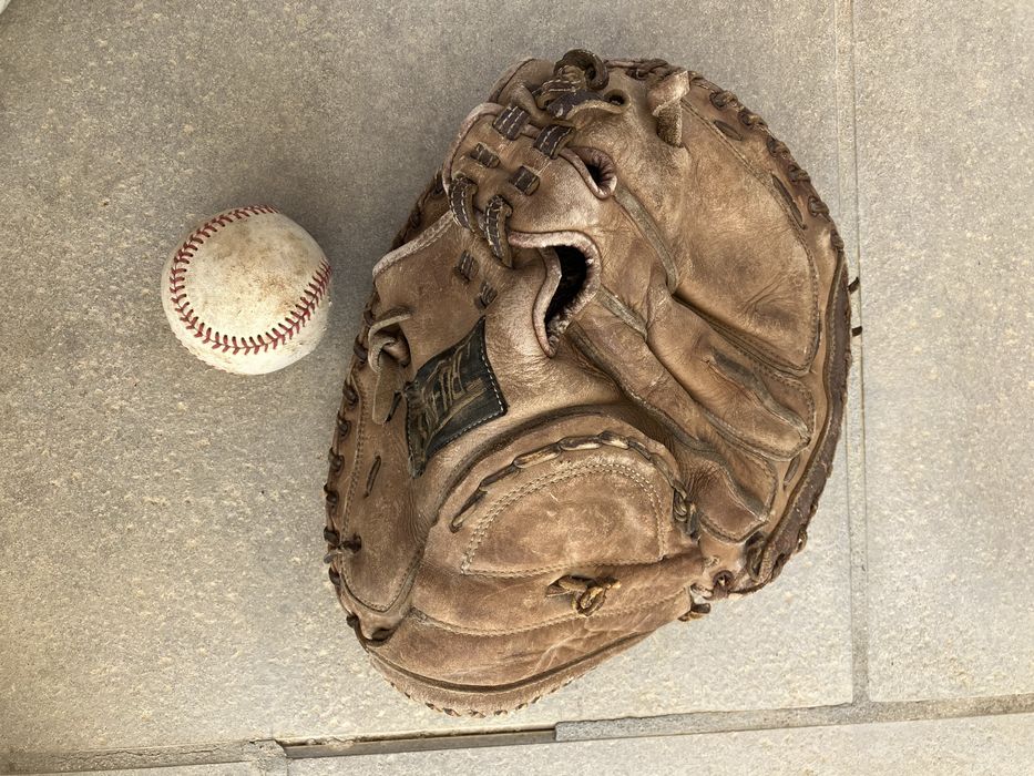 Luva de basebol vintage da TRU-PLAY / Vintage baseball catcher’s mitt