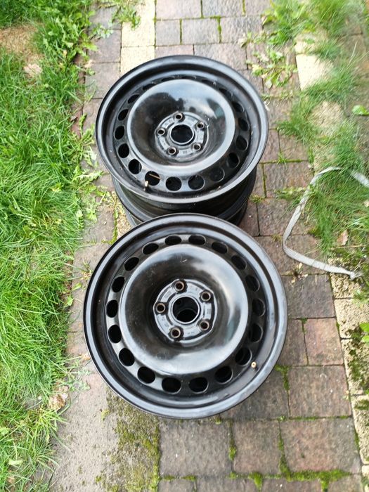 Felgi stalowe VW 16 cali 4 sztuki et 42 rozstaw 5 x 112