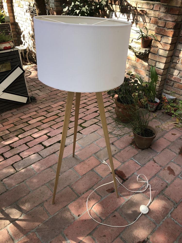 Lampa ZUIVER wolnostojąca podlogowa trójnóg