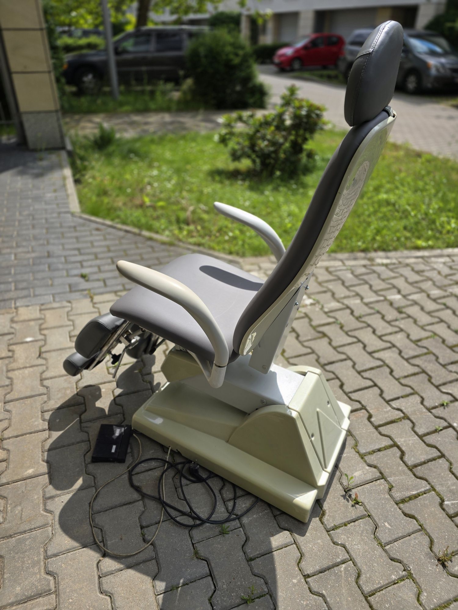 Fotel do pedicure obrotowy
