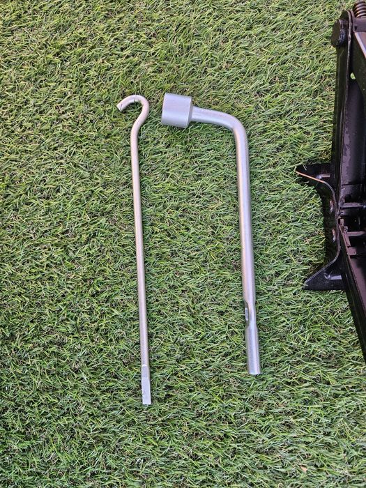 Оригінальний домкрат балоний ключ Mazda 2 2007-2025