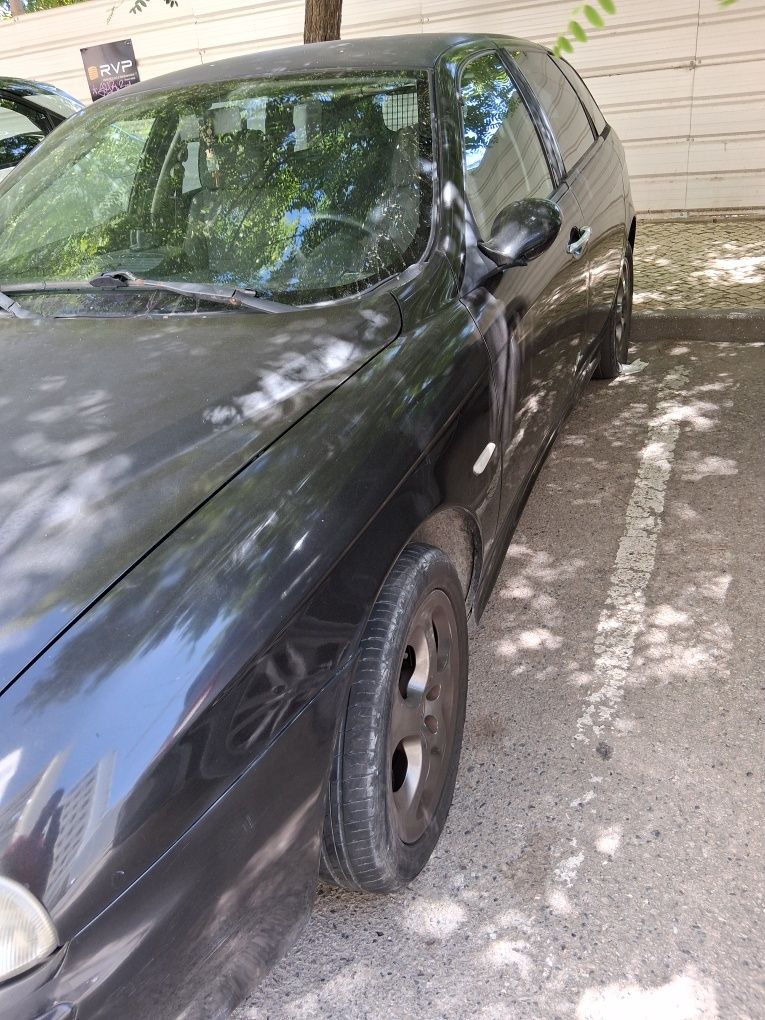 Alfa Romeo 156 sportwagon 1.9JTD avariado