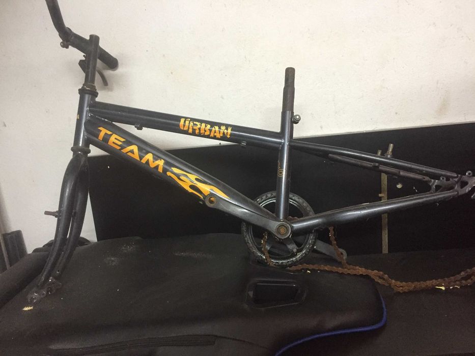 quadro de bicicleta - marca "Team" - modelo "Urban" - 20" polegadas