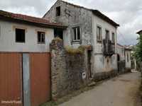 Casa para recuperação total, na Aveleira, Penacova