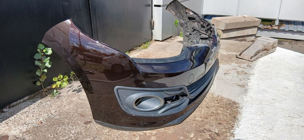 Бампер передній рестайлінг RENAULT Megane 3 Рено Меган 3