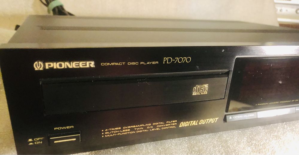 СД проигрыватель Pioneer pd7070