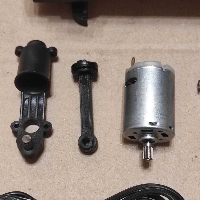 Компрессор автомобильный DC 12V запчасти