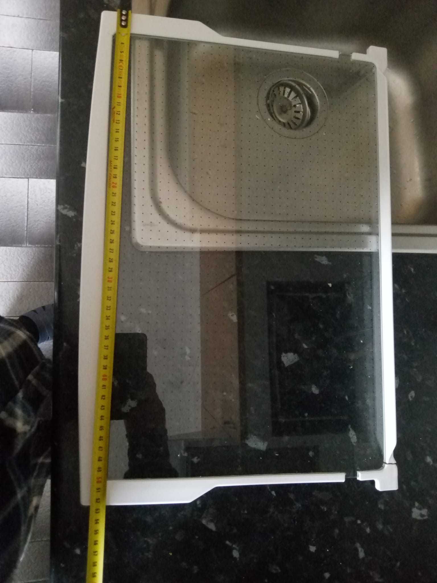 Vende se compressor/prateleiras de combinado.