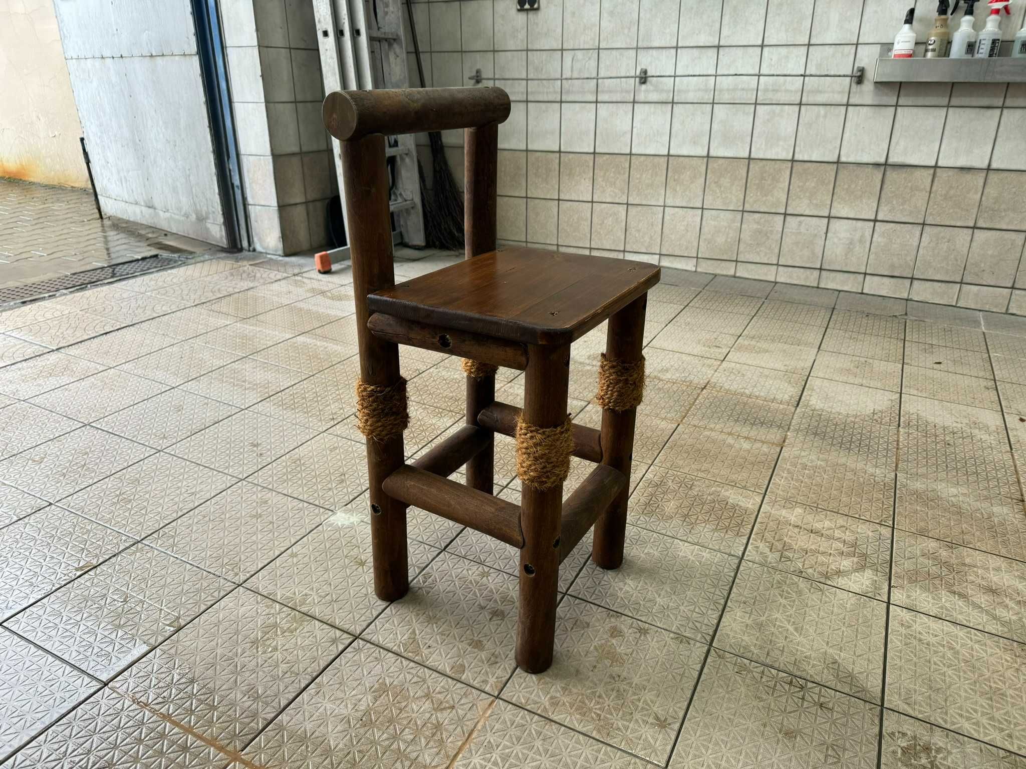 Komplet Mebli Drewniany - Stół + Krzesła do Baru / Ogrodu / Klubu