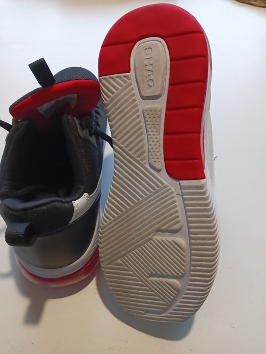 Buty Nike Shaq r.38 jak nowe