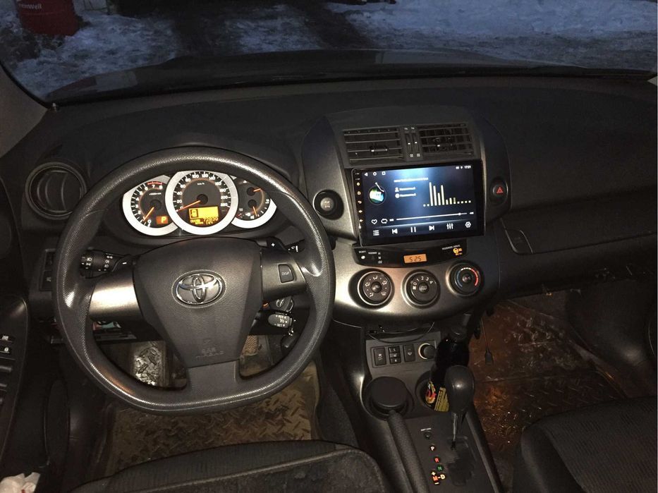 Radio Android Toyota Rav 4 wifi bluetooth gps PROM