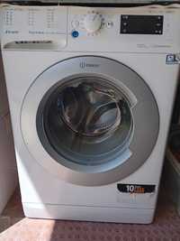 Máquina de lavar roupa Indesit 9 kg