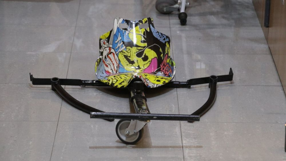 Carrinho/ Kart para hoverboard