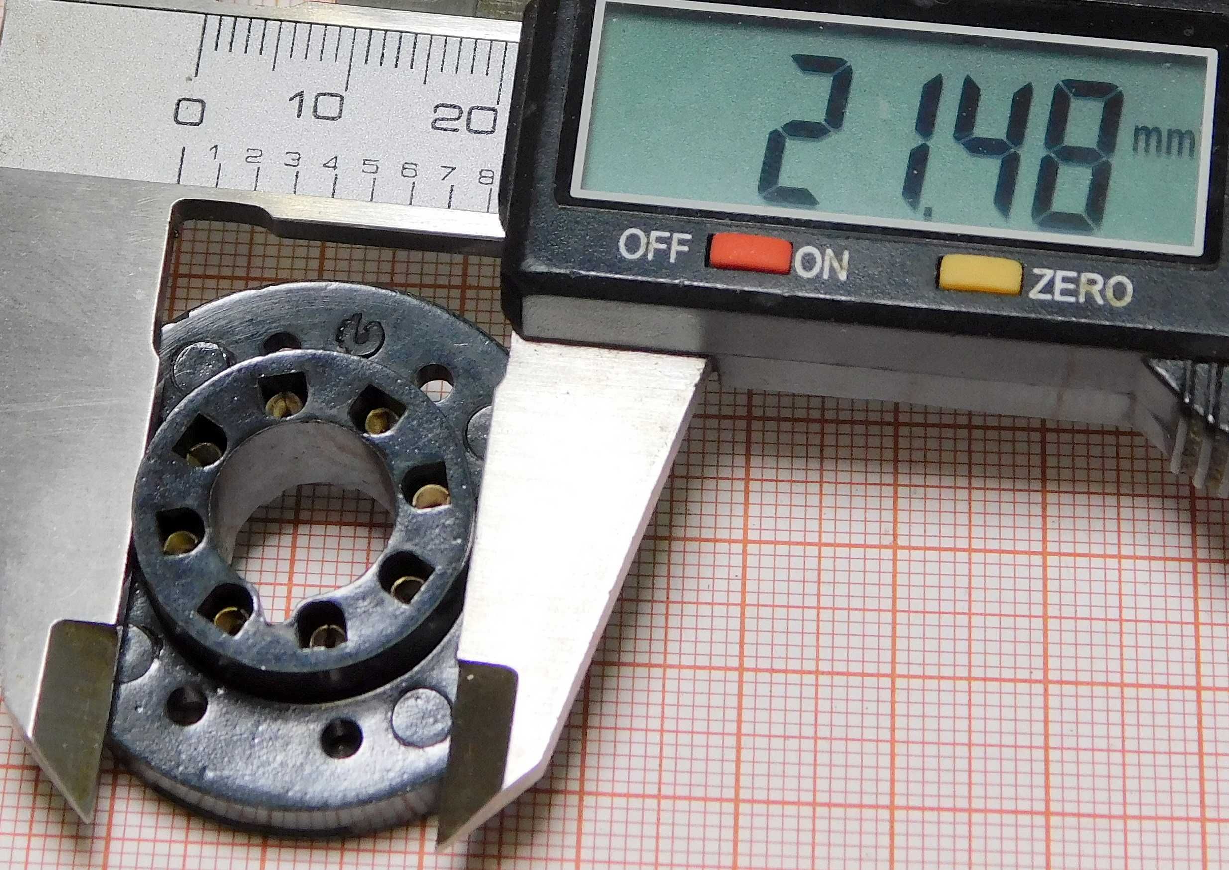 Podstawka 8-pin lampy elektronowej [OLD2] cena 3 sztuk