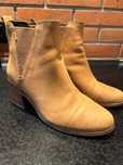 Skórzane botki Toms, roz. 39, karmelowe