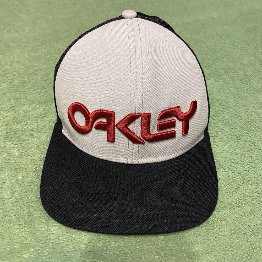 Кепка бейсболка Oakley