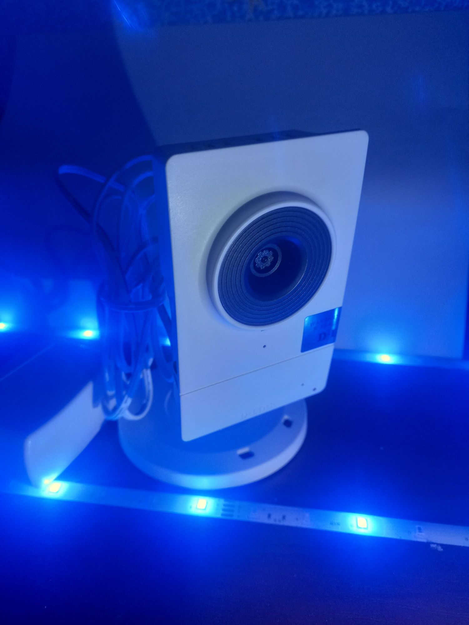 1 D-Link DCS-2103 Сетевая мегапиксельная IP-камера