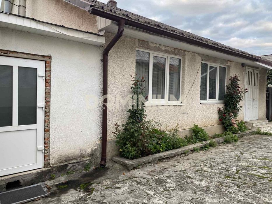 Продається будинок у с. Велятино