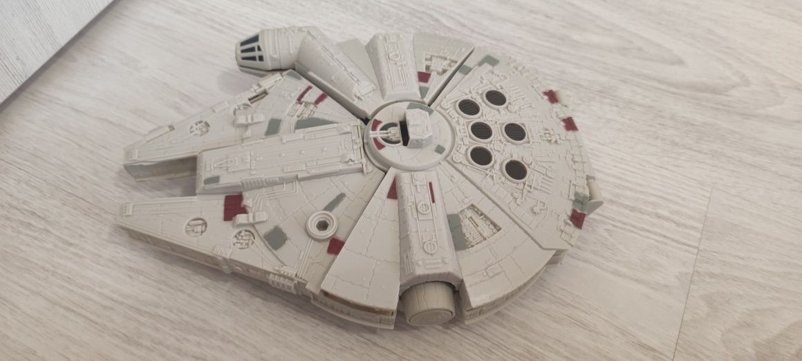 Statek Star Wars Hasbro , rozkładany plus figurka Okazja plus gratisy