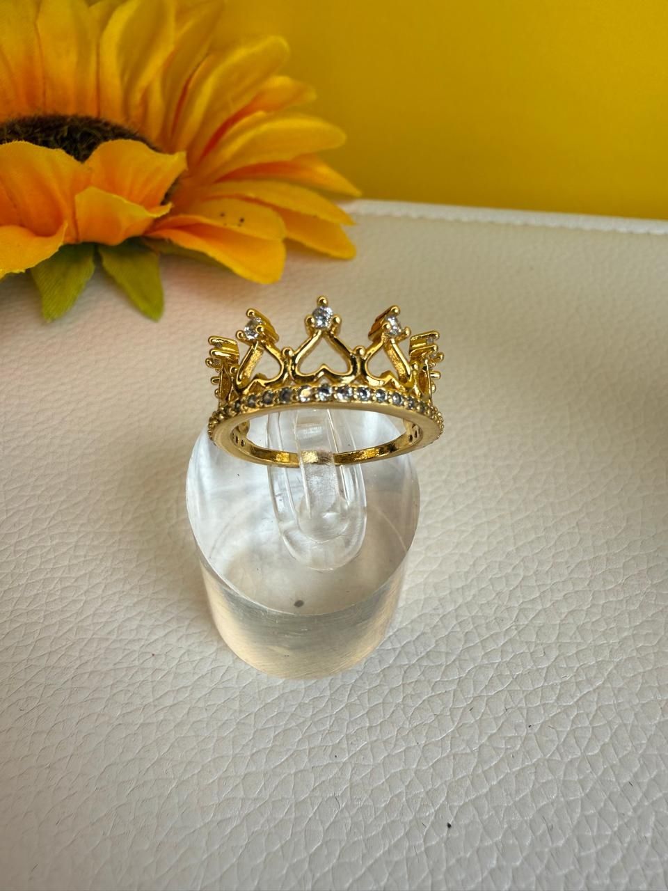 Anel coroa folheado o ouro com zirconia n°12