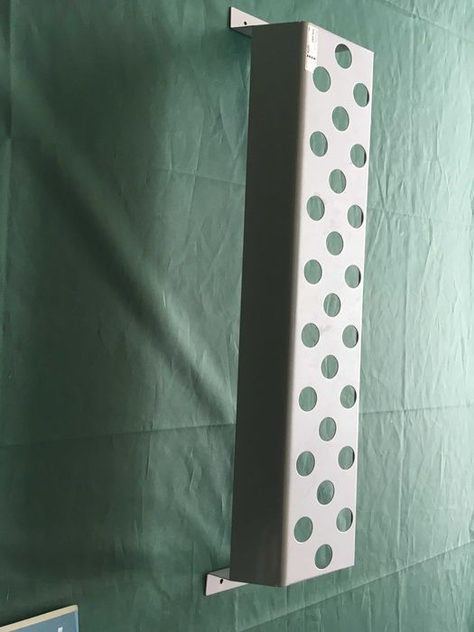 Estrutura p/secretária organizadora de cabos - Galant - Ikea