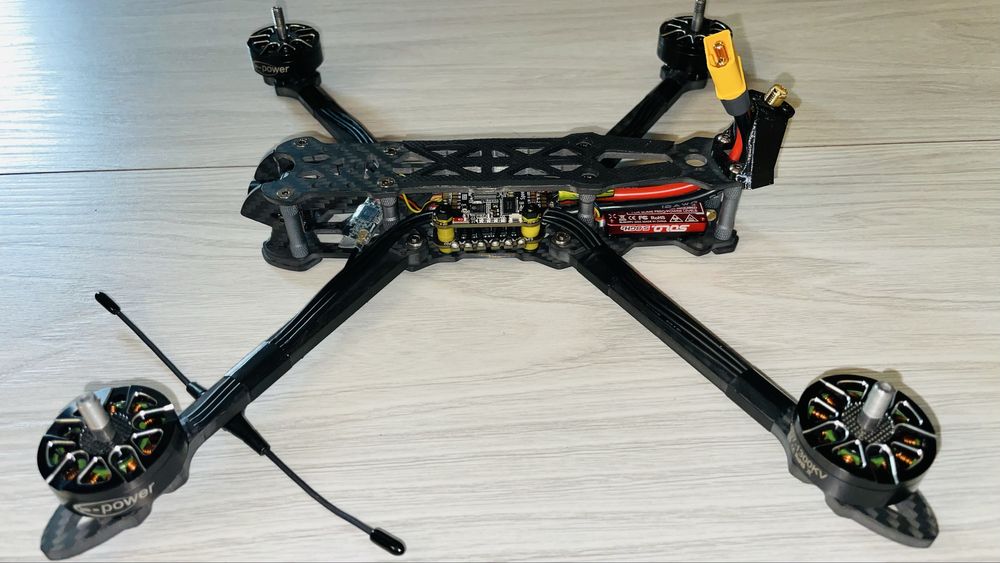 Dron FPV 7 Cali’